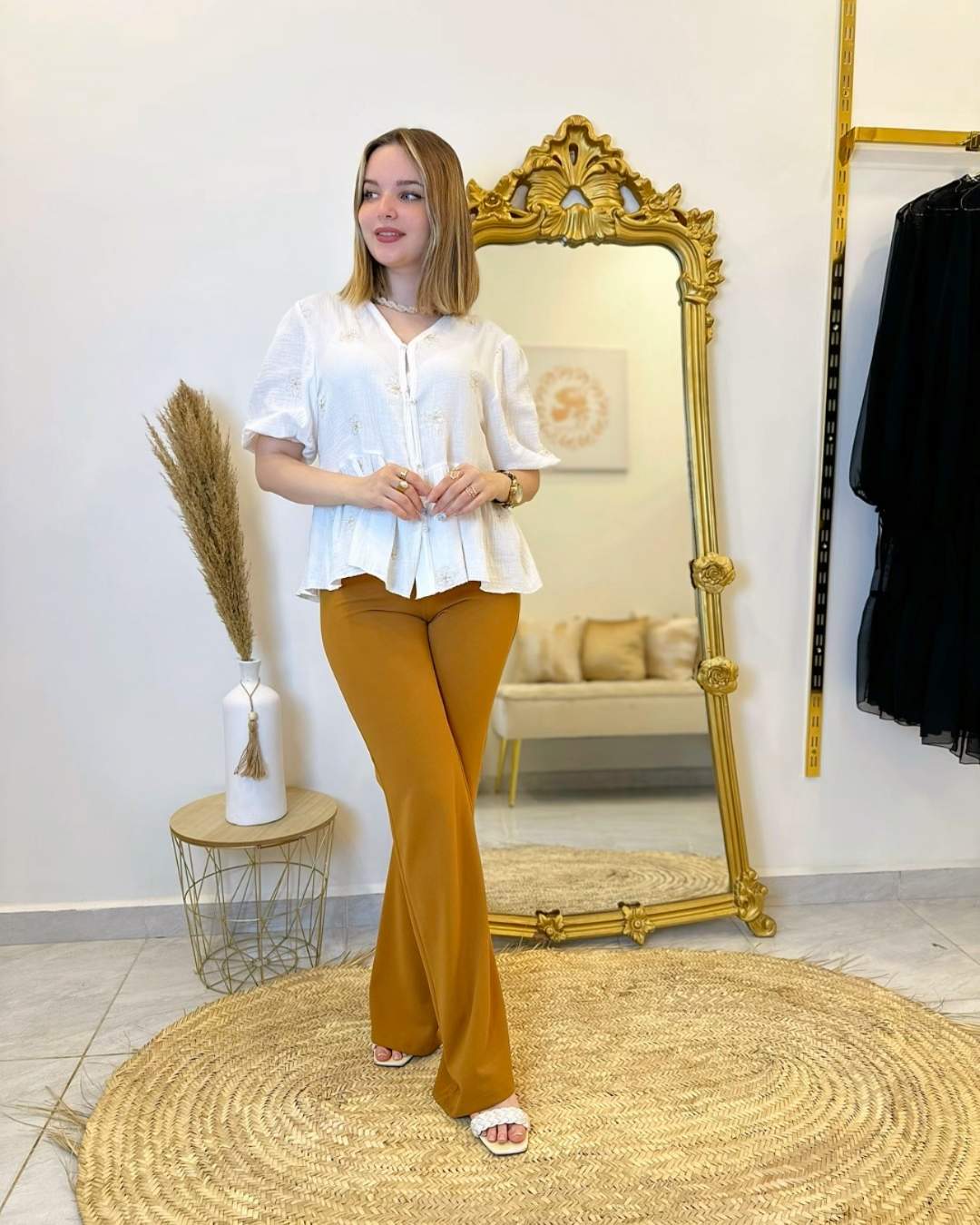 Chemise en coton brodé