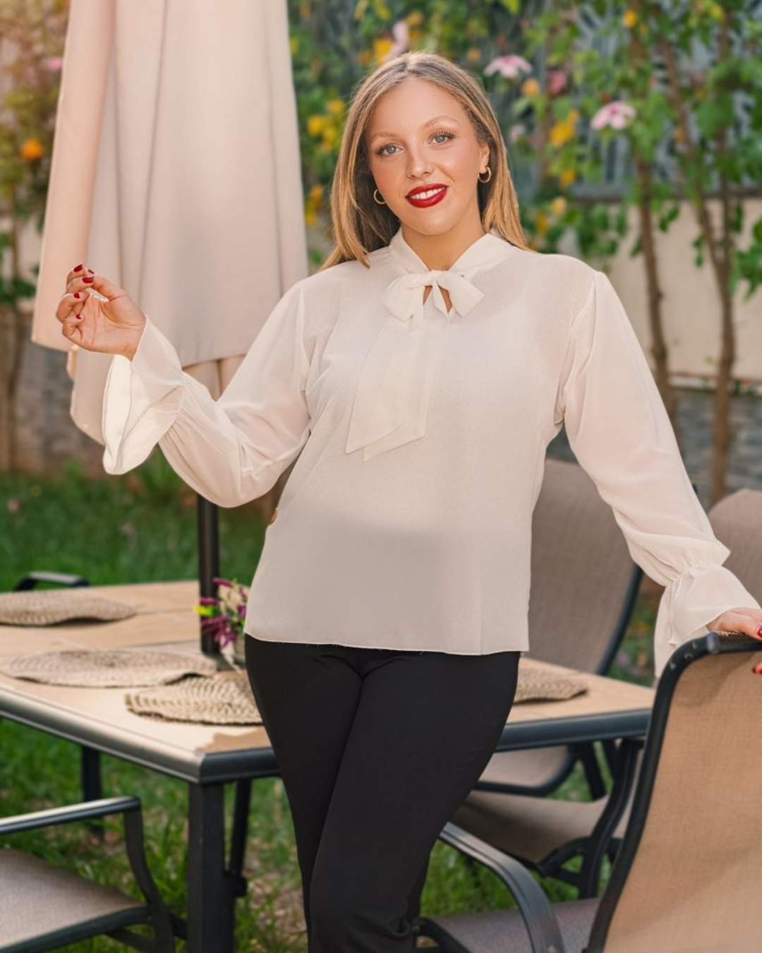 Chemise à nœud en mousseline