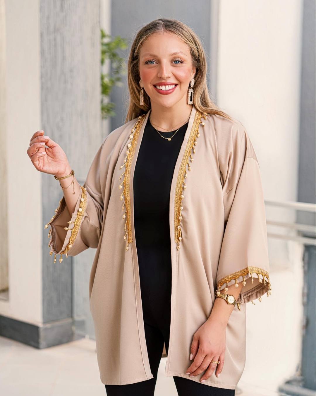 Kimono beige au fil doré